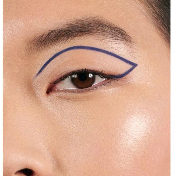 NWT Glossier Waterproof Eyeliner in Adult Swim - Picture 4 of 6